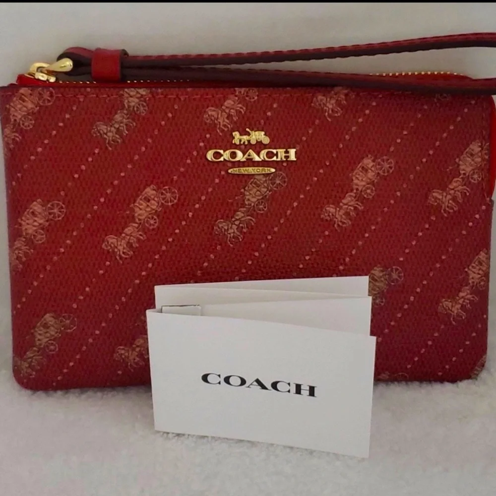 Coach Classic Horse & Carriage Wristlet Corner Zip